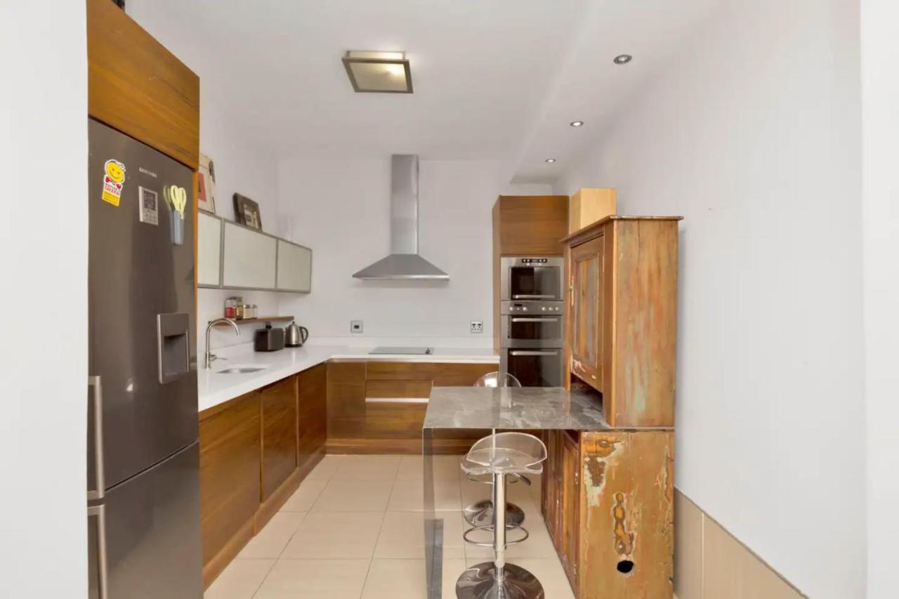 Charming Townhouse In De Waterkant เคปทาวน์ ภายนอก รูปภาพ
