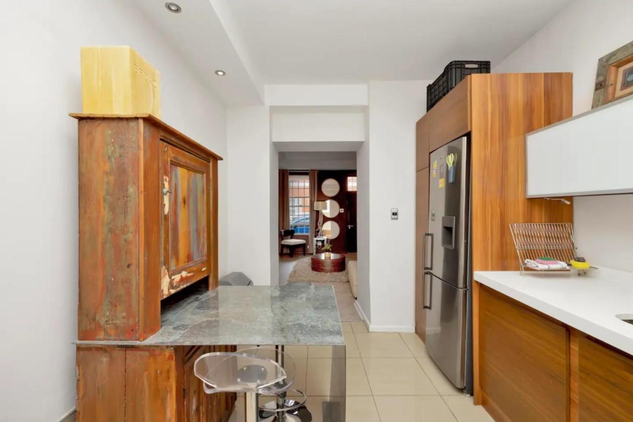 Charming Townhouse In De Waterkant เคปทาวน์ ภายนอก รูปภาพ