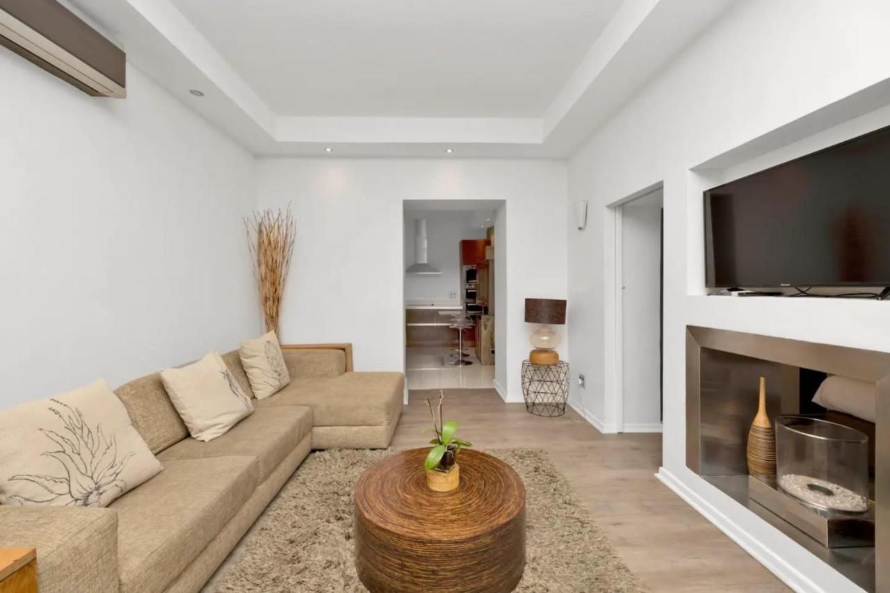 Charming Townhouse In De Waterkant เคปทาวน์ ภายนอก รูปภาพ